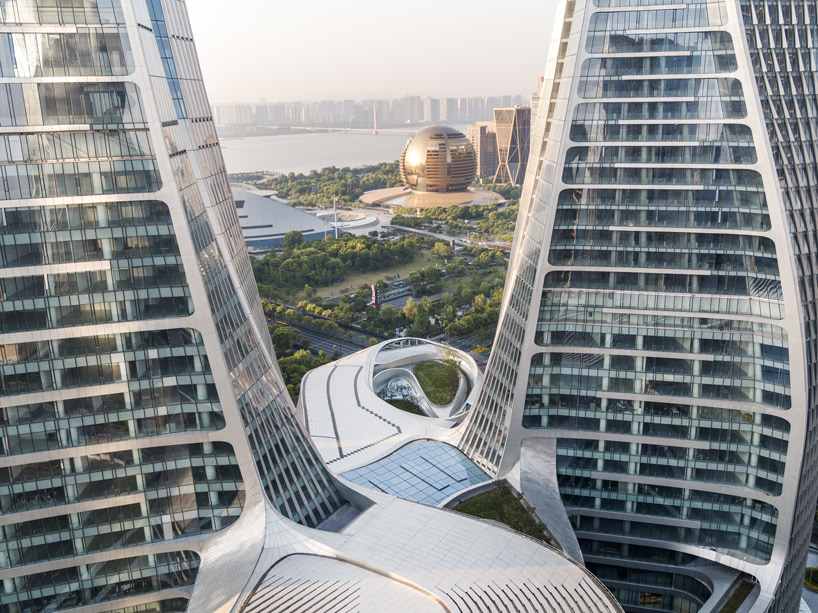 un-studio-raffles-city-conrad-hotel-hangzhou-china-08-08-2019-designboom