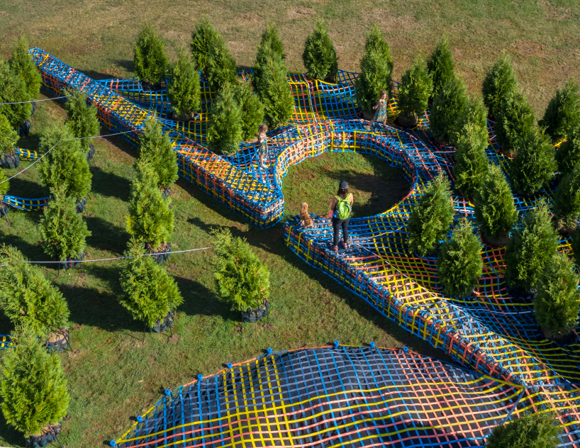 SO – IL's over-sized handmade hammock contains 130 trees