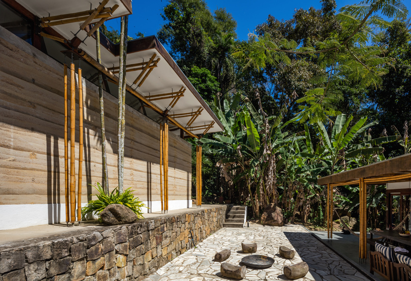 Cru Architects Guesthouse In Brazil Made Of Rammed Earth - 