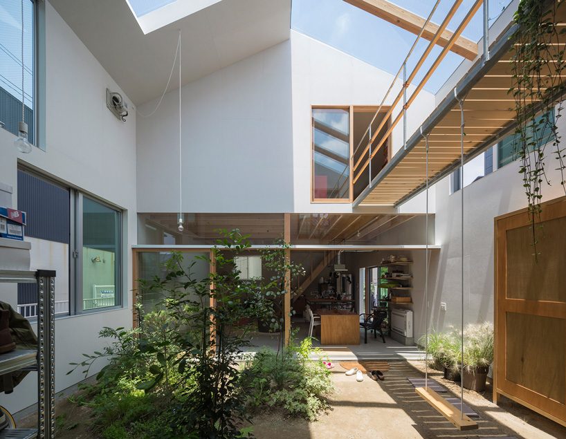 Tato Architects Builds House In Tsukimiyama Japan Around Courtyard