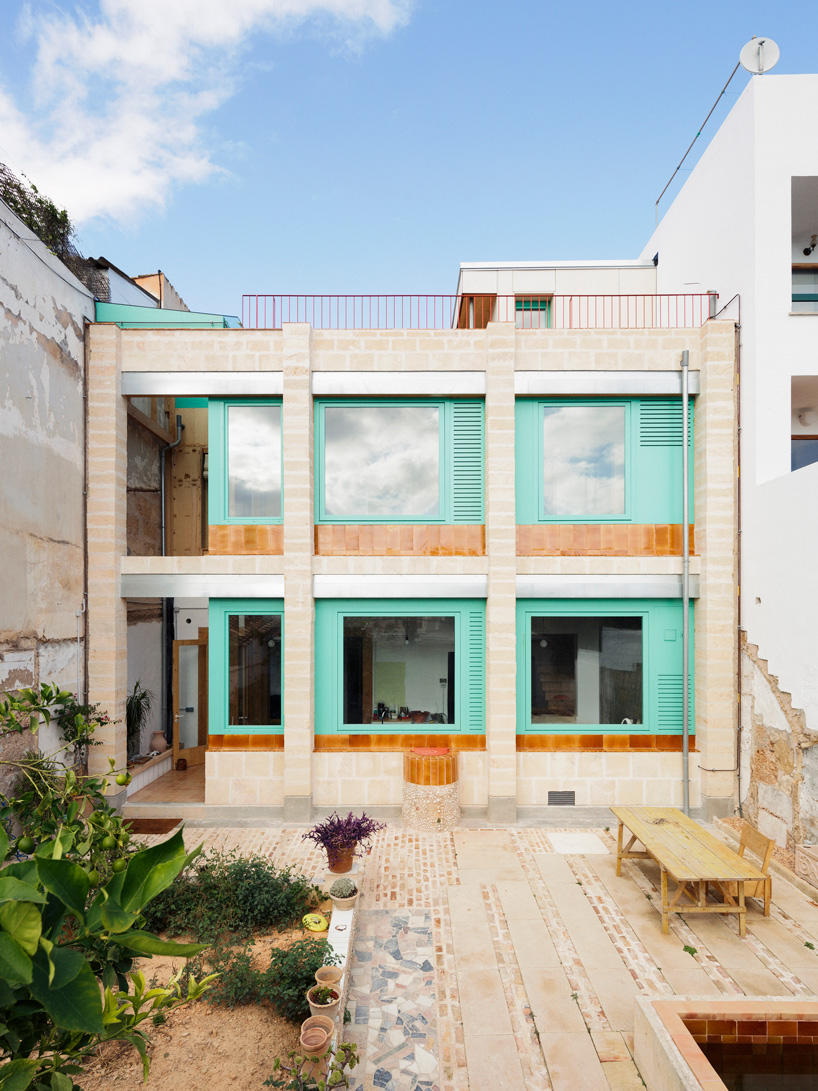 SMS arquitectos extends mallorca house with CNC-fabricated plywood system