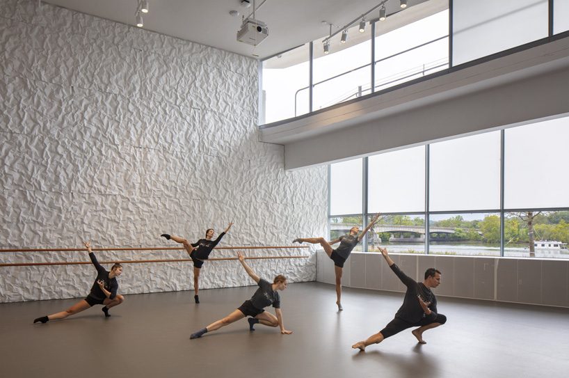 steven holl expansion of the kennedy center for the performing arts opens in washington