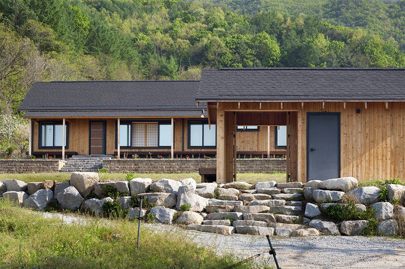 studio_GAON builds a small timber house amid the mountains of south korea designboom