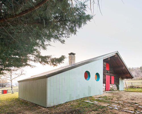 lys villalba + enrique espinosa add ceramic-clad extension to spanish country house