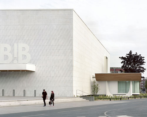 d’houndt+bajart transforms dunkirk's beaux-arts museum into a new media library