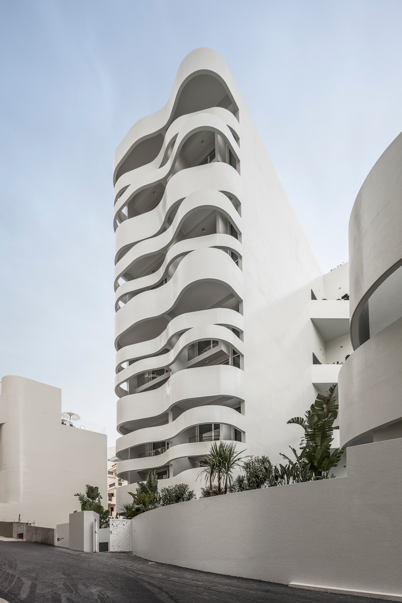 jean-pierre lott's 'le stella' tower expresses fluid, ribbon-like facade in monaco