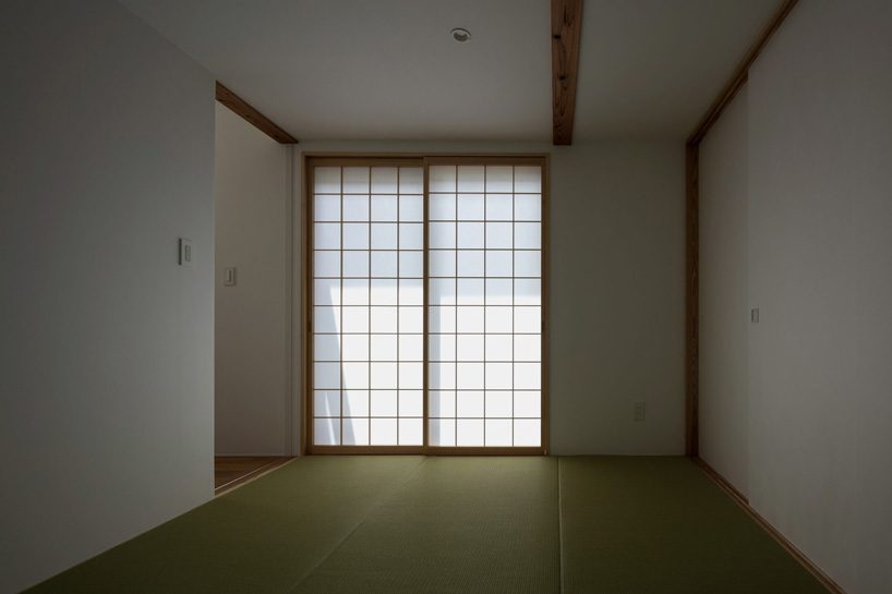 SN design architects builds house in kakegawa, japan, with a wooden frame and gable roof