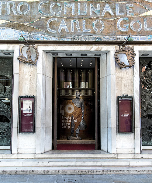 'incomplete' sculptures of travelers by bruno catalano dock in venice