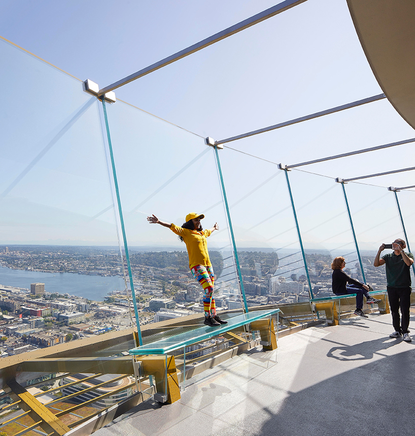 olson kundig redesigns seattle's space needle with all glass interiors