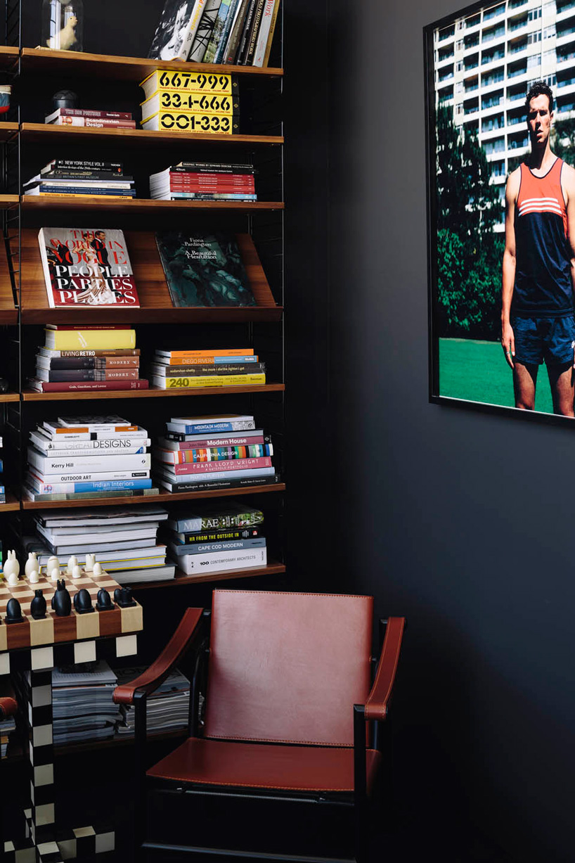 fearon hay architects builds house in new zealand's alps as cluster of blackened volumes