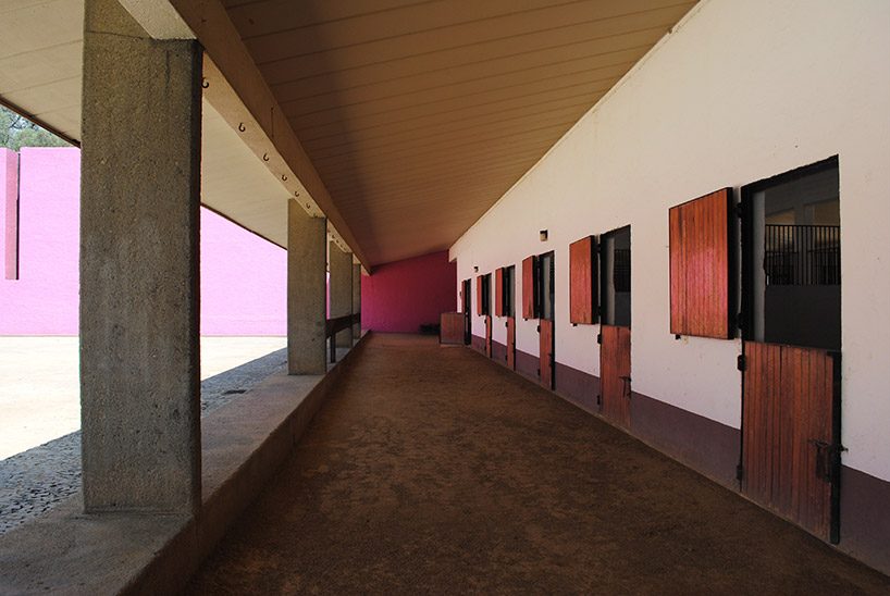 luis barragán's equestrian estate and fountain cuadra san cristóbal in mexico city