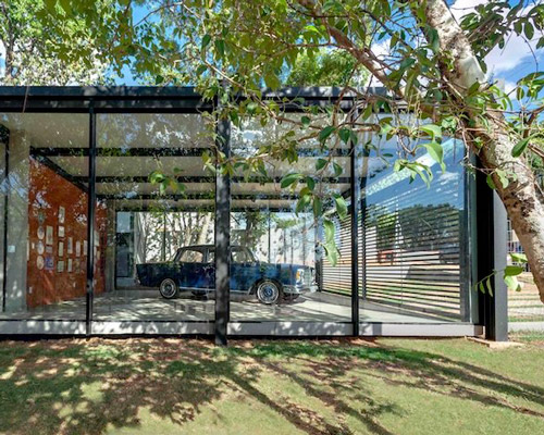 dayala+rafael creates a case study house amidst the brazilian dense rainforest