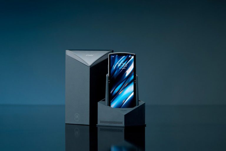 Slide Up Razor Phone the rebooted motorola RAZR with folding display is officially here