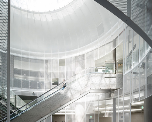 naruse inokuma + a round architects transform seoul's noksapyeong station with a 'dance of light'