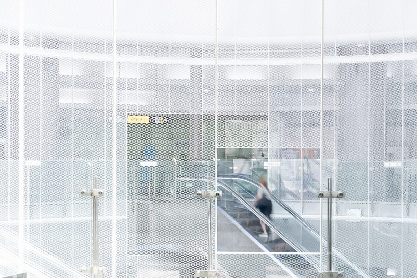 naruse inokuma + a round architects transform seoul's noksapyeong station with a 'dance of light'
