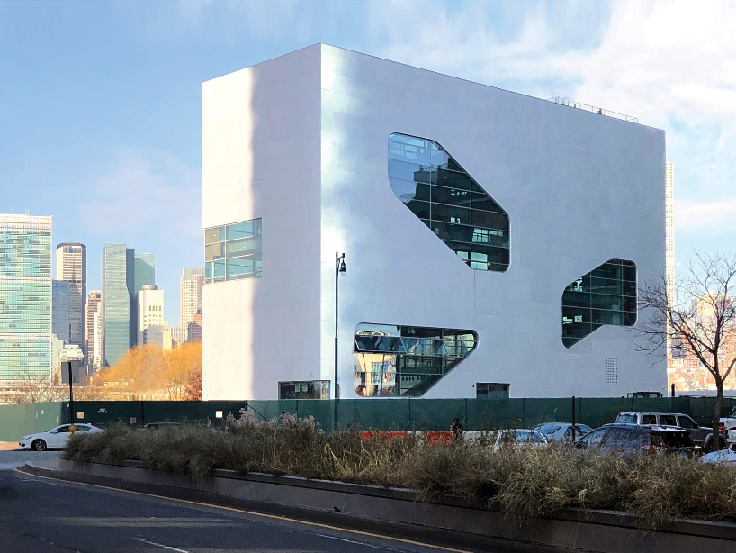 book report: steven holl explores the idea of 'compression' through a decade of work
