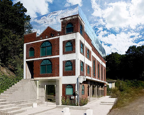 studio minorormajor brings light into an abandoned church in south korea