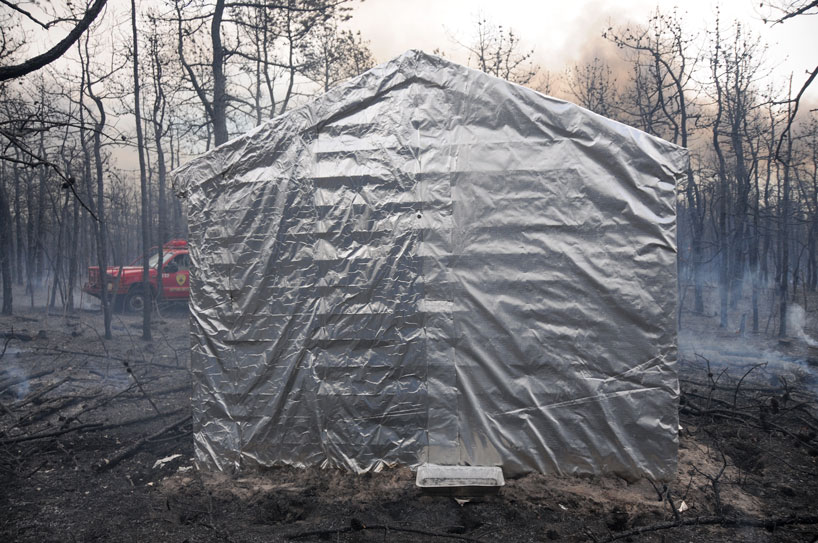 engineers created a huge foil blanket to protect homes from forest fires