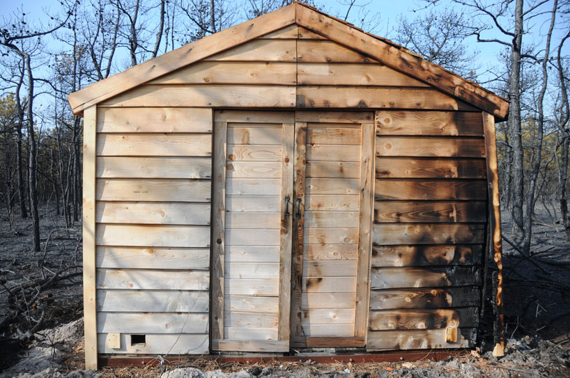 engineers created a huge foil blanket to protect homes from forest fires