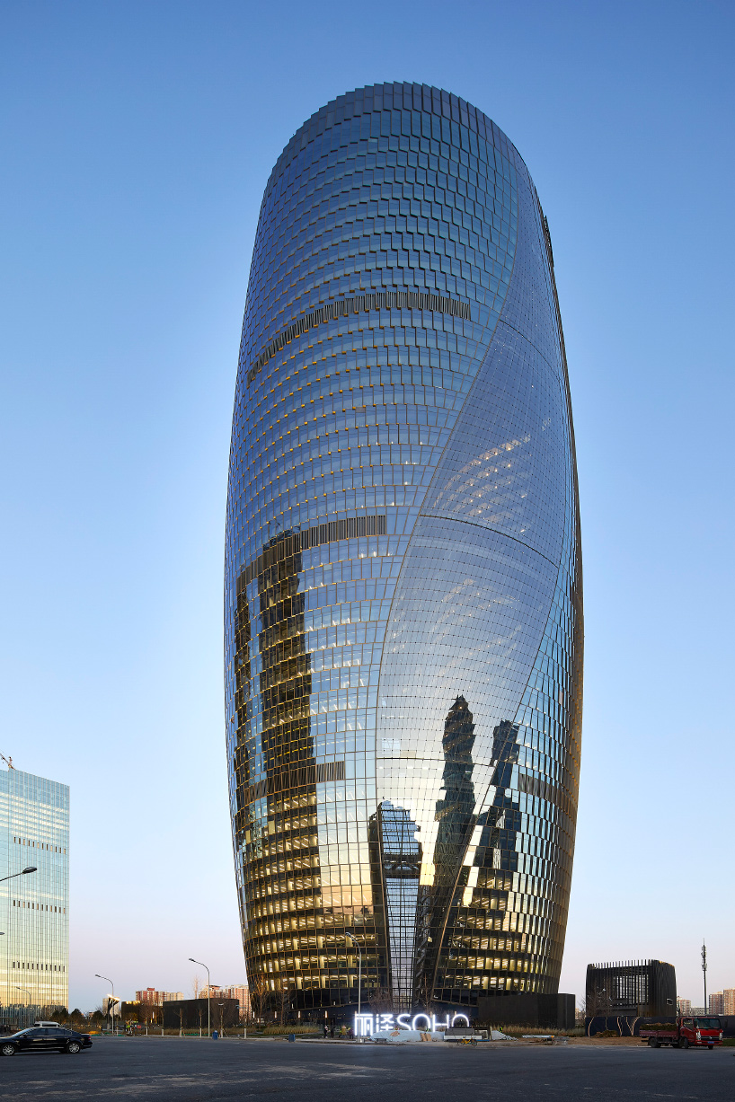 ‘leeza SOHO tower’ by zaha hadid architects opens in beijing