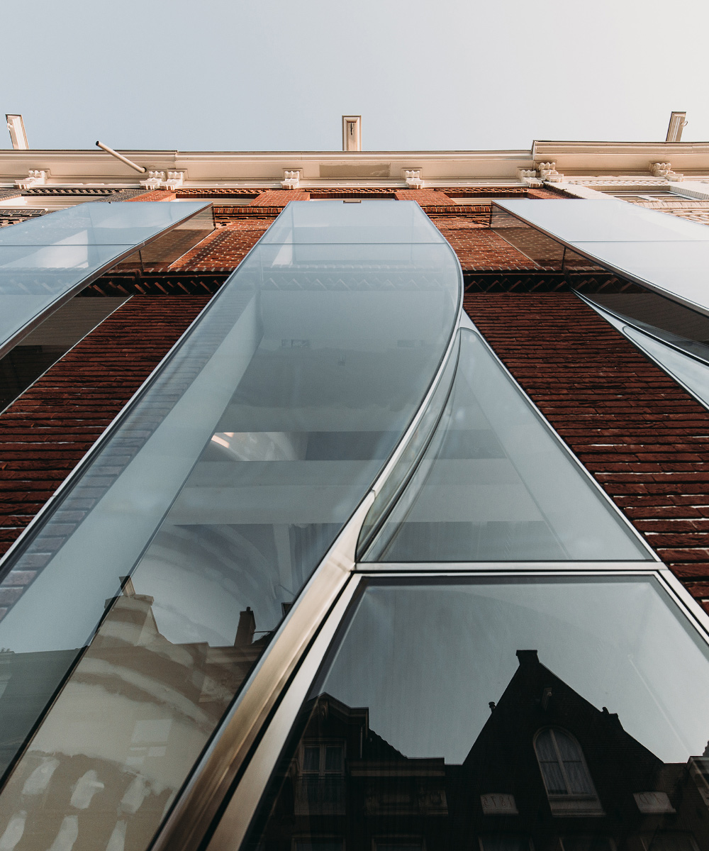 UNStudio's 'looking glass' façade in amsterdam mimics billowing fabric