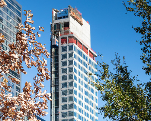 álvaro siza's new york tower tops out at 611 west 56th street