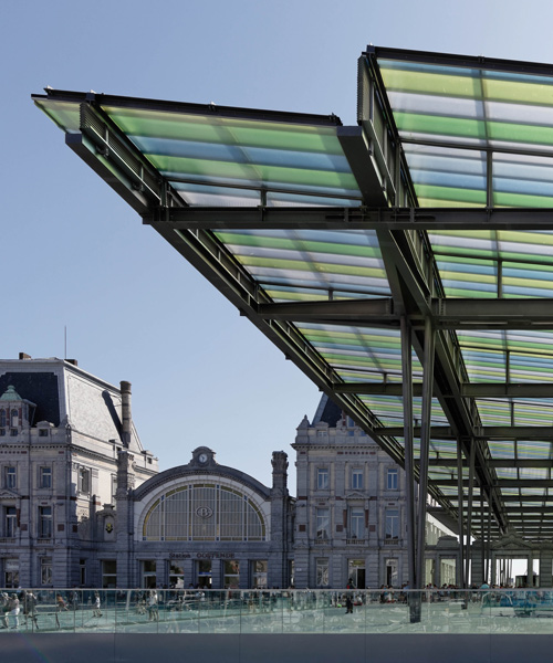 dietmar feichtinger unites ostend railway station with giant roof canopy
