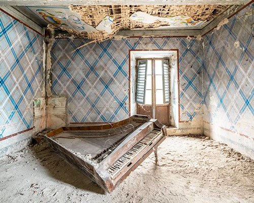 romain thiery unveils new images of broken pianos in forgotten european villas