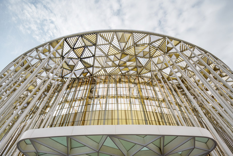 steven chilton architects completes 'bamboo forest' wuxi taihu show theater