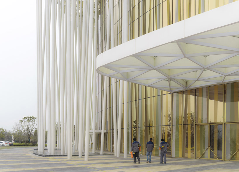 steven chilton architects completes 'bamboo forest' wuxi taihu show theater