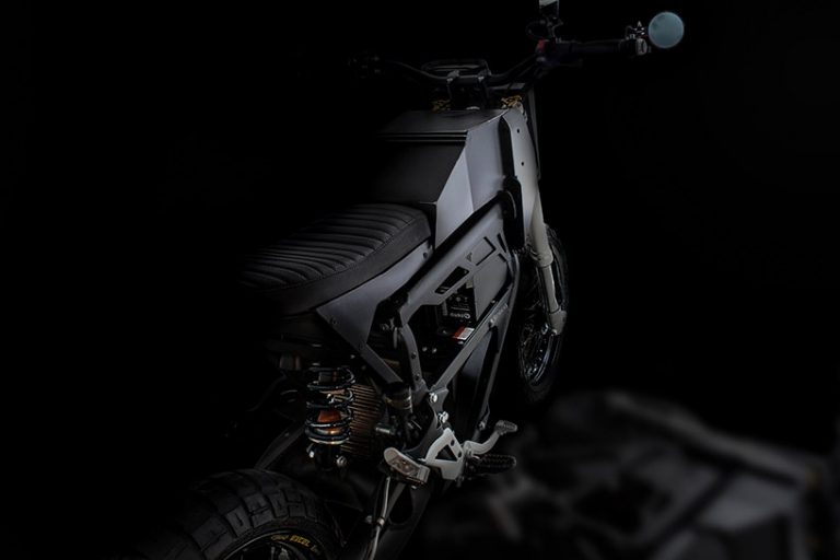 droog moto e-fighter electric motorbike adds 'rechargeable adrenaline'