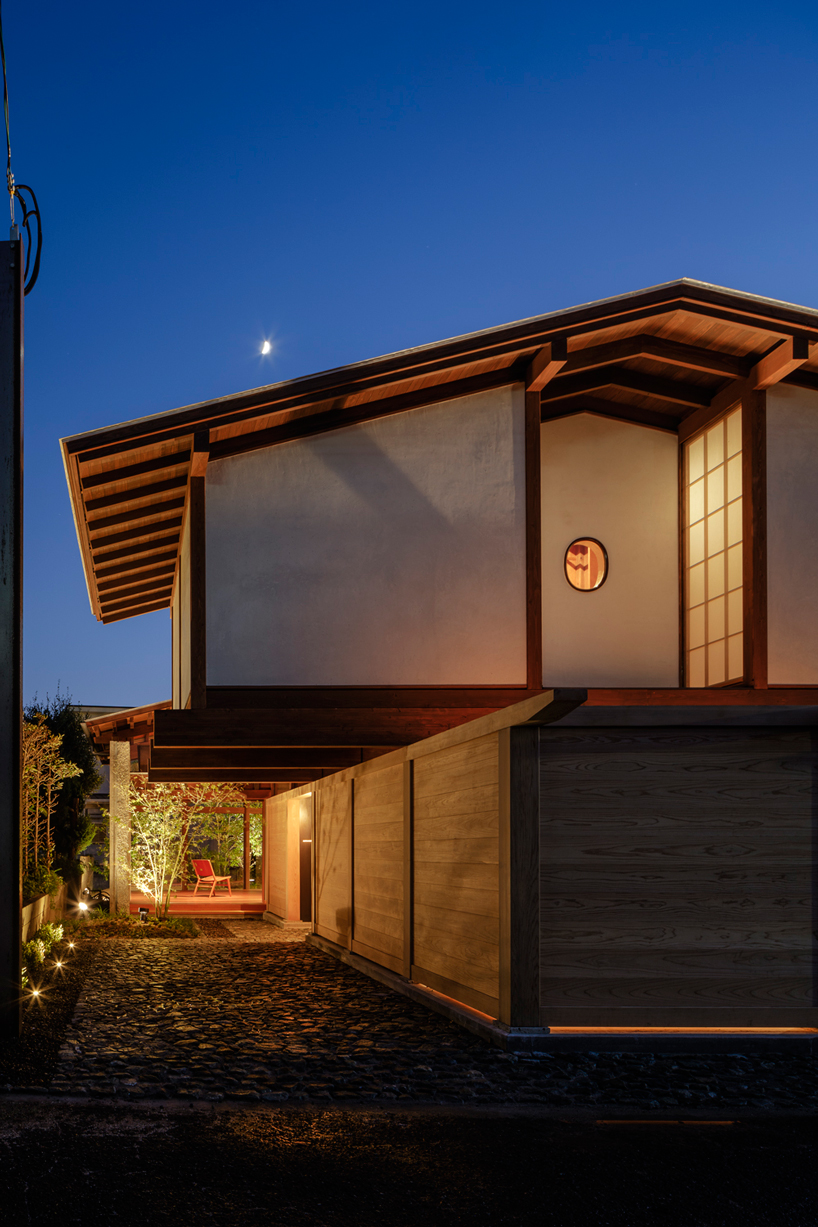 toru shimokawa stacks two wooden volumes for japanese house in izumi