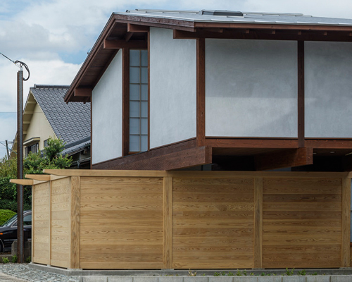 toru shimokawa stacks two wooden volumes for japanese house in izumi