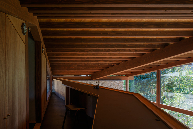 toru shimokawa stacks two wooden volumes for japanese house in izumi