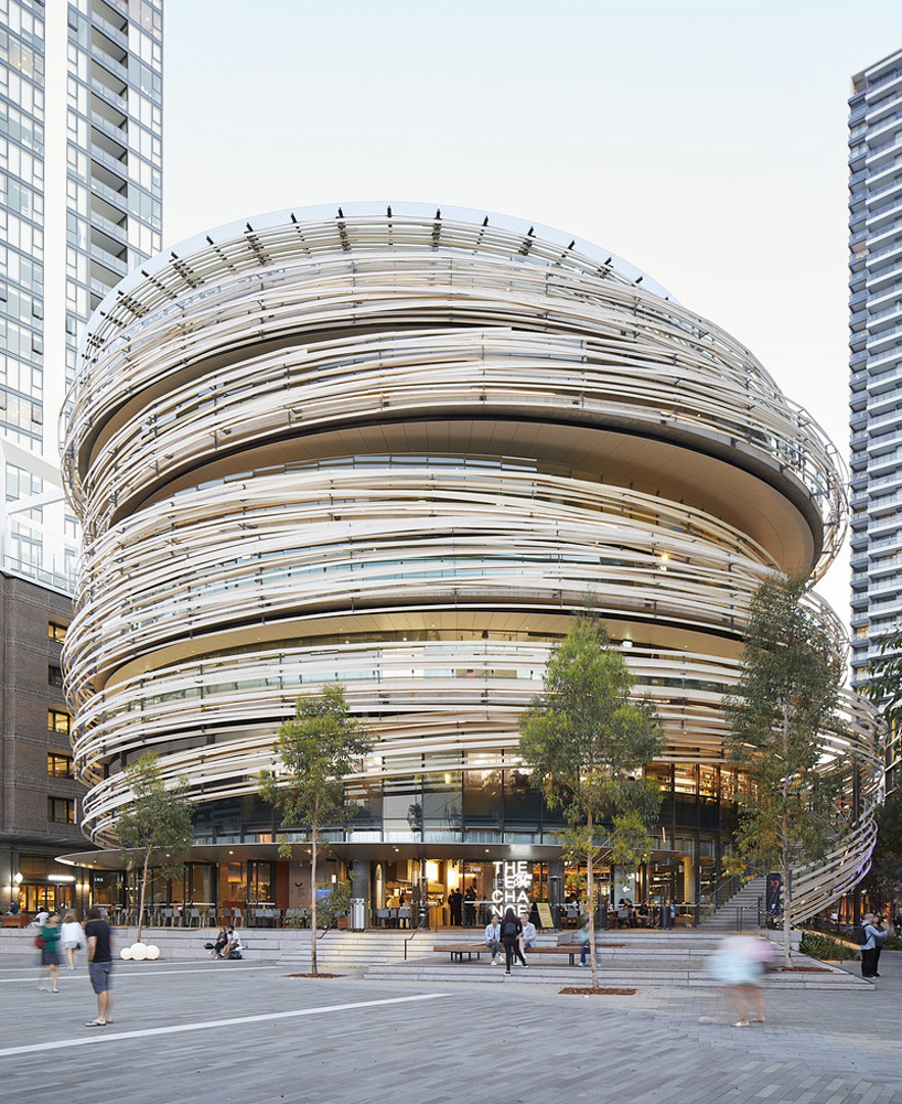 kengo kuma wraps sydney’s ‘the exchange’ in sculptural timber screen