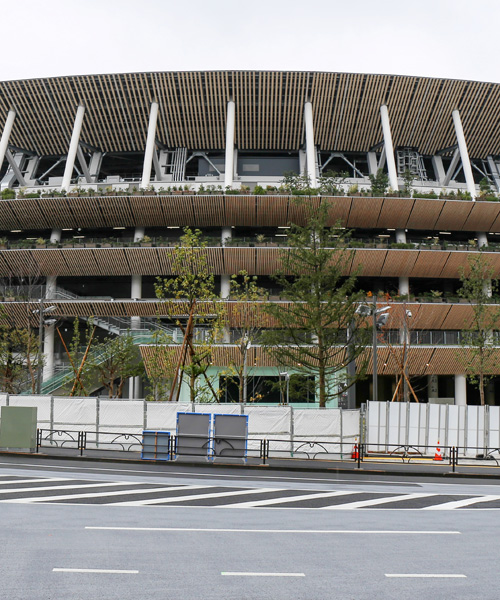 exclusive first images of kengo kuma's completed olympic stadium for tokyo 2020