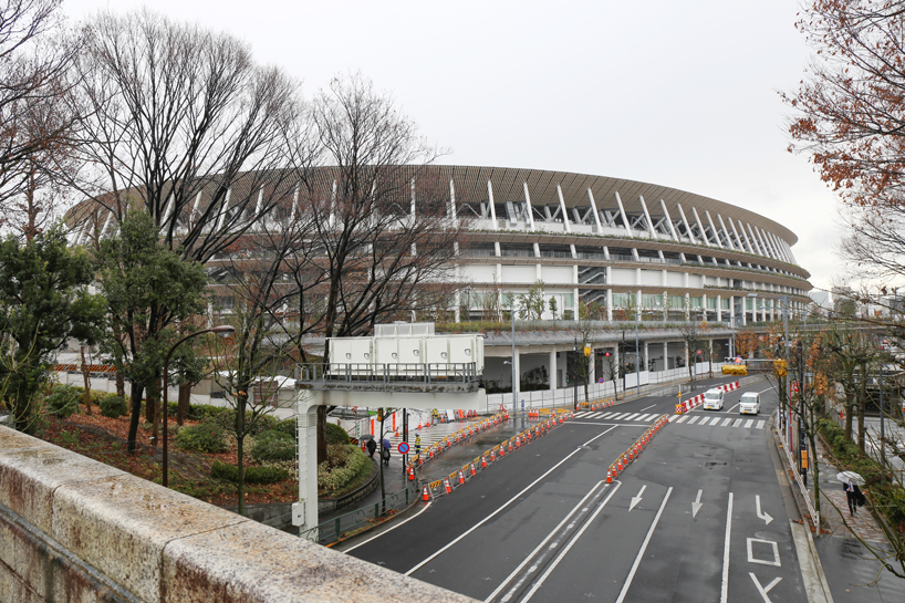 kengo kuma’s completed olympic stadium for tokyo 2020