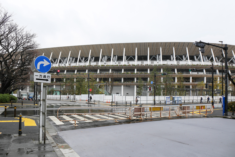 Kengo Kuma S Tokyo 2020 Olympic Stadium Begins Constr