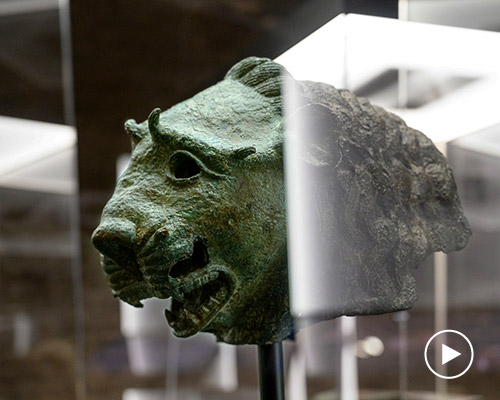 roads of arabia exhibition reveals the role of design in ancient society