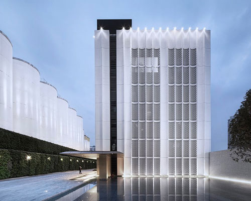 BLACKhome applies a concave façade to brewery turned art gallery in shenzhen