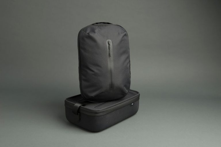 hop by LAYER x ODA is a modular bag that transitions from office to airport