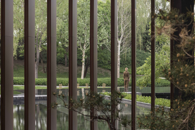 neri&hu forms junshan cultural center in beijing with aluminum cladding designboom