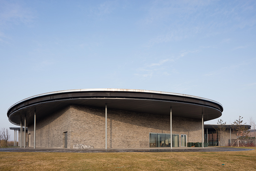 ryue nishizawa's jining art museum in china, photographed by paulo dos sousa