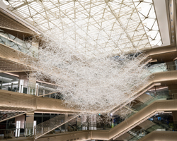 tokujin yoshioka uses 10,000 prism rods to create 'prismatic cloud' in tokyo