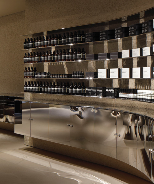 CASE-REAL uses stainless steel in aesop store to reflect the contradictions of shinjuku