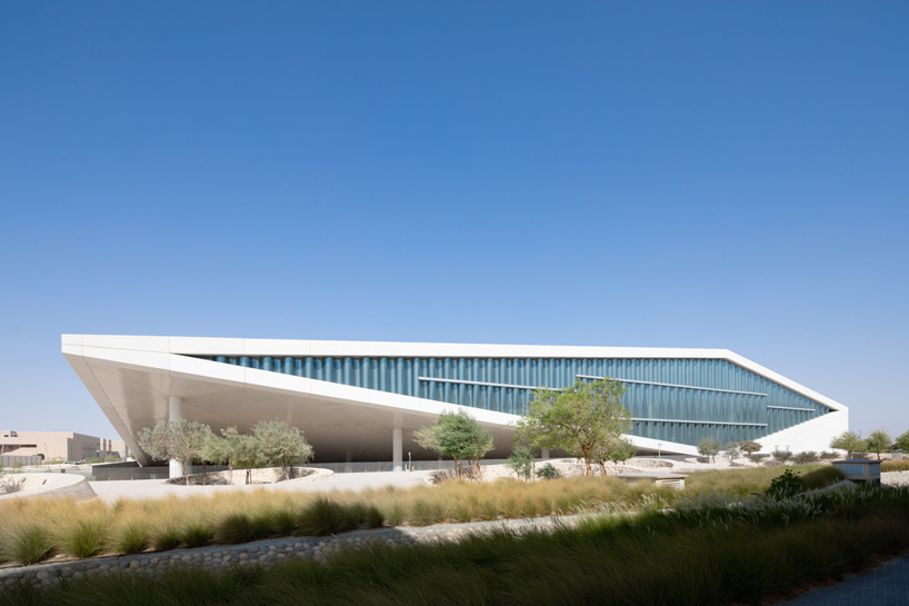 vincent hecht qatar library