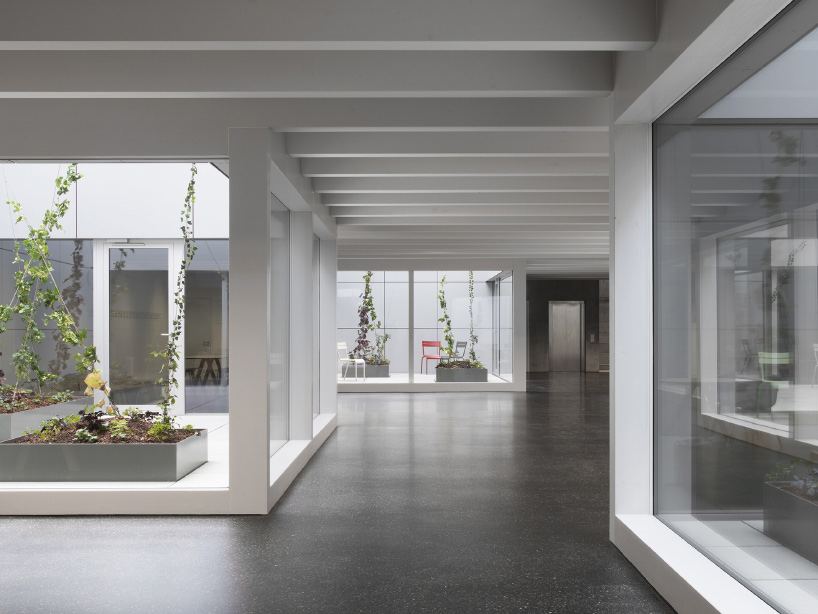 karamuk kuo extends weiden secondary school in northeastern switzerland