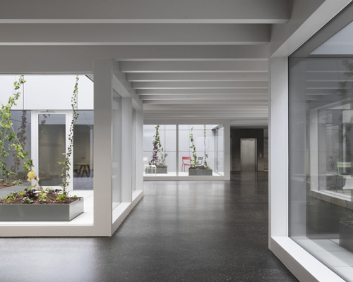 karamuk kuo extends weiden secondary school in northeastern switzerland