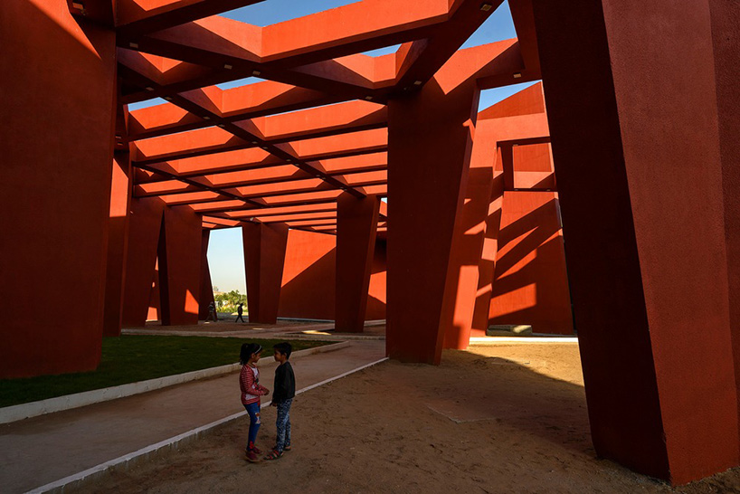 sanjay puri shades school campus in northern india with a network of angled red walls