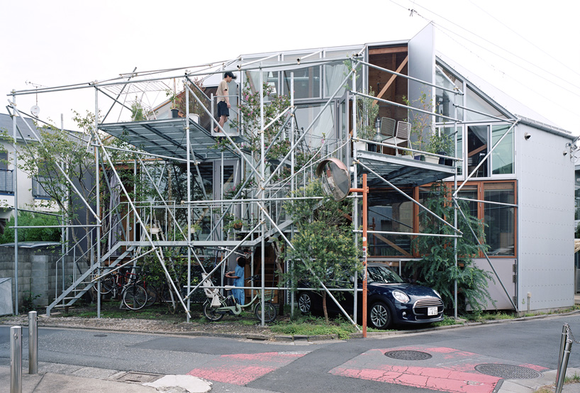 suzuko yamada architects clads daita house in inhabitable steel frame in japan